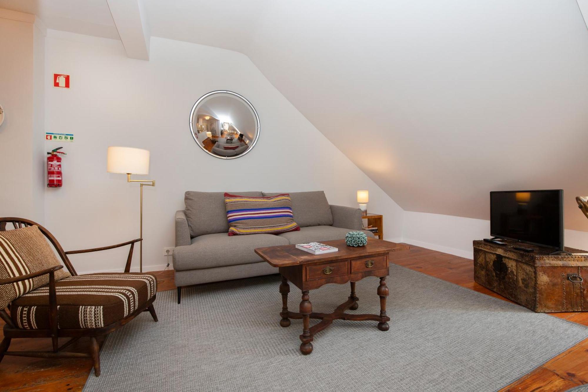 Live Like A Local @ Casa Da Esquina - Wifi & A/C Apartment Lisbon Exterior photo